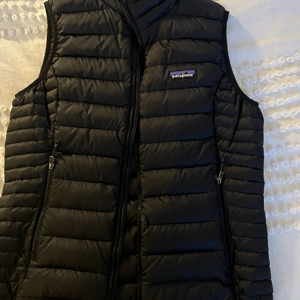 Patagonia Black Puffer Vest